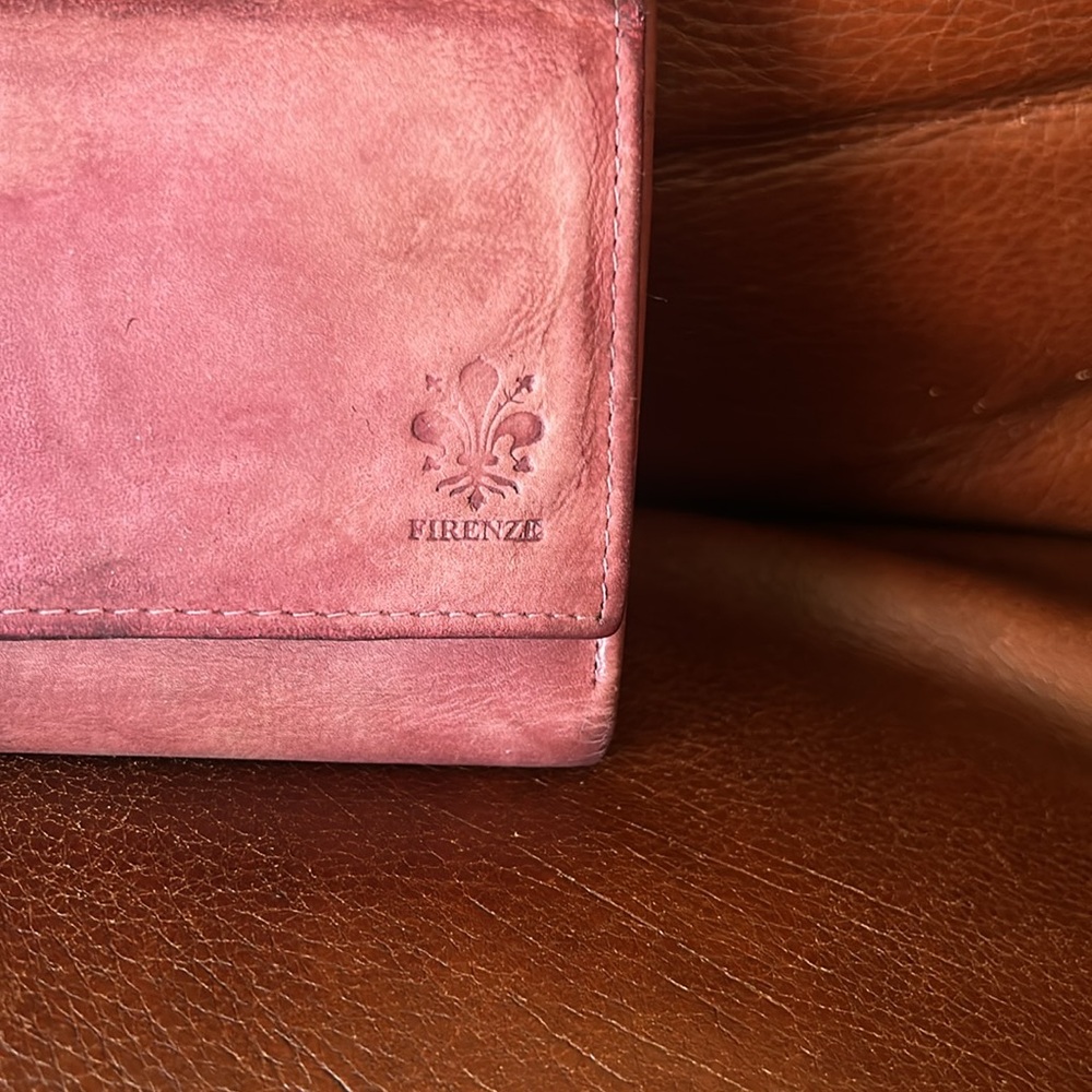 Firenze Trifold Wallet - Picture 2 of 9